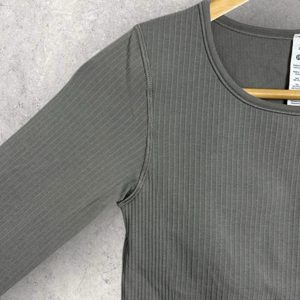 Lululemon Ebb To Street Long Sleeve Shirt Grey Womens Size 6 Ribbed Crop Run Top - Picture 13 of 16